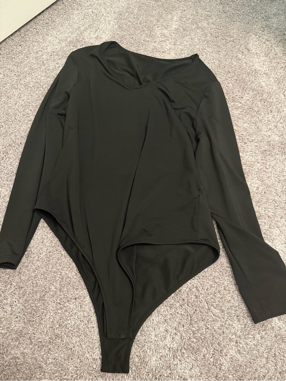 SHEIN Black Long-Sleeve Scoop Neck Bodysuit